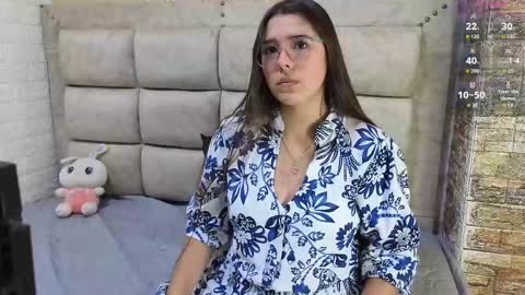 elisvega online show from 04/21/26, 08:34