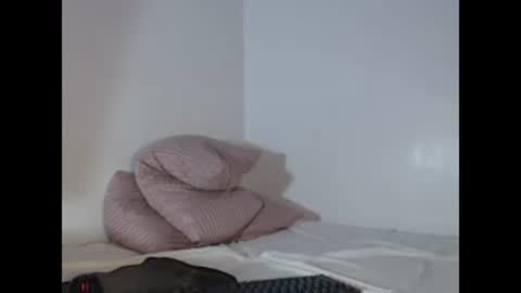 Snapshot of elitemanu chatting on 12/04/25, 03:49 elitemanu online show from 12/04/25, 03:49