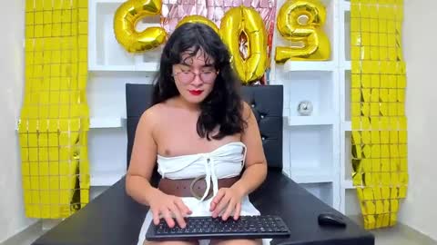 elith_berry69_ online show from 01/28/25, 10:34