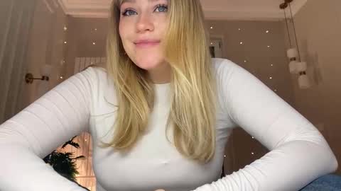 Stephanie online show from 03/10/26, 11:10