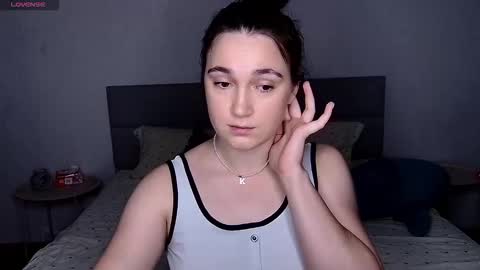 Eliz online show from 09/13/25, 09:58
