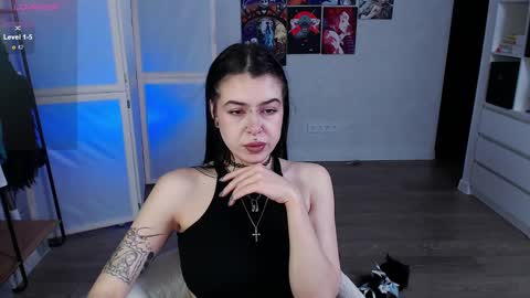 Snapshot of eliza_benet_ chatting on 01/26/25, 04:30 Ari online show from 01/26/25, 04:30