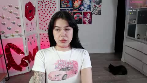 Snapshot of eliza_benet_ chatting on 02/12/25, 03:05 Ari online show from 02/12/25, 03:05