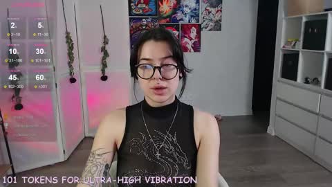 Snapshot of eliza_benet_ chatting on 02/23/25, 06:34 Ari online show from 02/23/25, 06:34