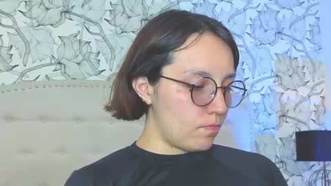 Eliza online show from 04/16/26, 07:58