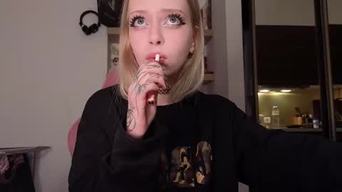 Elizabeth online show from 03/11/26, 06:36