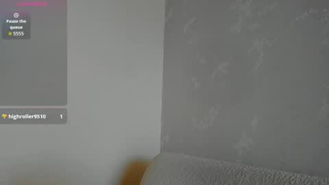 Snapshot of eliza_sanz chatting on 05/20/26, 08:59 My name is ElizaPVT is open online show from 05/20/26, 08:59
