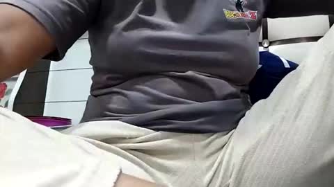 Snapshot of eliza_sexy03 chatting on 09/18/25, 03:36 eliza_sexy03 online show from 09/18/25, 03:36