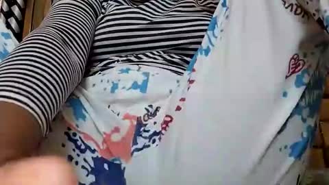 Snapshot of eliza_sexy03 chatting on 09/24/25, 02:48 eliza_sexy03 online show from 09/24/25, 02:48