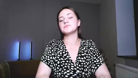 Elizabeth online show from 10/17/25, 08:33