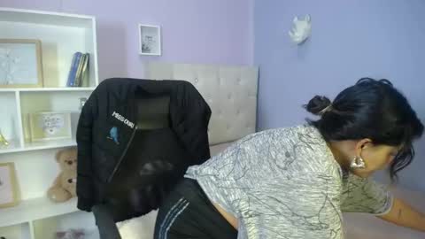 Snapshot of elizabet_davies chatting on 05/18/26, 01:39 sexy Eli online show from 05/18/26, 01:39