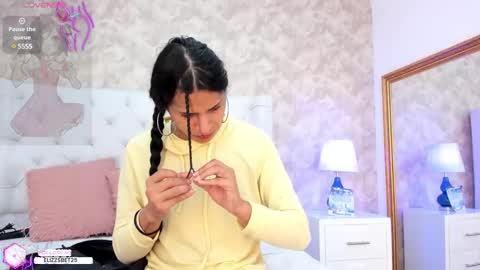 Snapshot of elizabet_taylor_ chatting on 01/08/25, 12:15 Elizabet Taylor online show from 01/08/25, 12:15