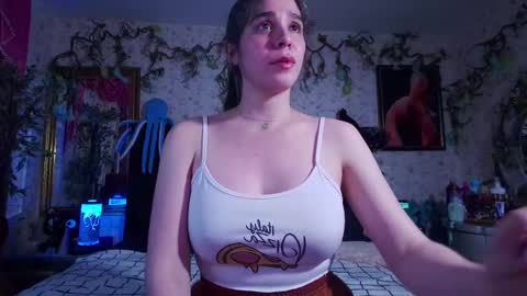 Elizabeth online show from 09/16/25, 10:33