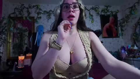 Elizabeth online show from 10/09/25, 10:24