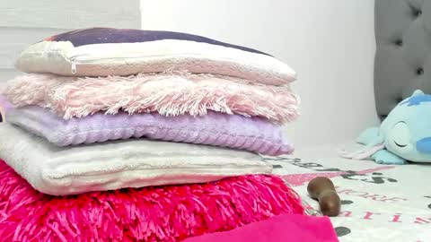 ELIZA online show from 04/19/26, 03:28