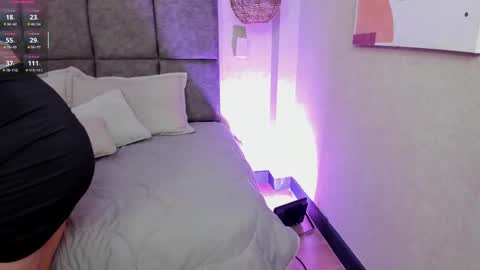 elizabeth online show from 09/26/25, 07:40