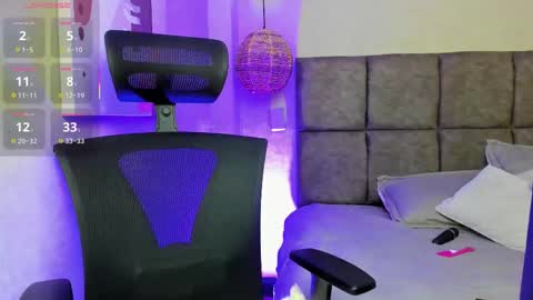 elizabeth online show from 10/13/25, 07:47