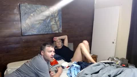 elizabeth_aron online show from 06/17/26, 08:39