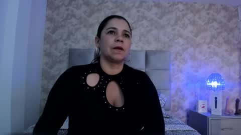 Elizabeth online show from 02/02/25, 08:08