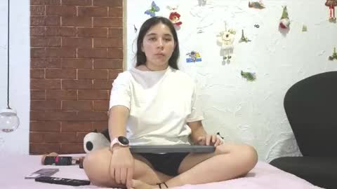 Snapshot of elizabeth_evanz chatting on 02/02/25, 02:38 elizabeth online show from 02/02/25, 02:38