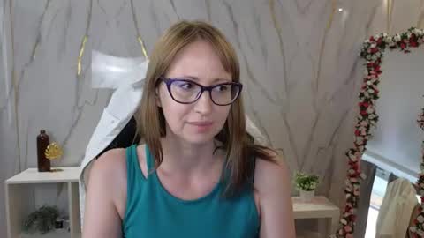 Snapshot of elizabeth_grace_ chatting on 07/12/26, 09:00 Elizabeth online show from 07/12/26, 09:00