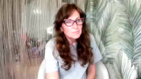 elizabeth_hottt online show from 06/30/26, 12:28