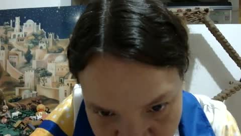 Elizabeth Martinez  online show from 01/02/25, 06:12