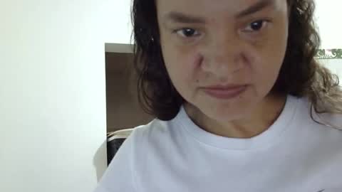 Snapshot of elizabeth_martinez_ chatting on 05/03/26, 04:24 Elizabeth Martinez online show from 05/03/26, 04:24