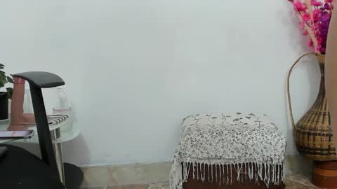 Elizabeth Mathure online show from 10/09/25, 07:50