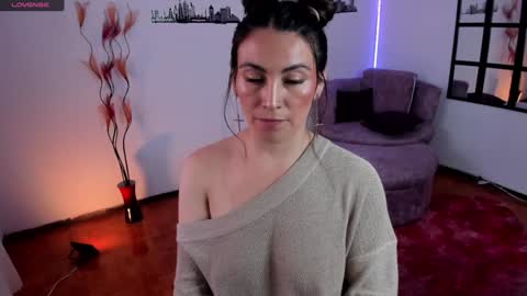 Elizabeth online show from 12/13/24, 04:27