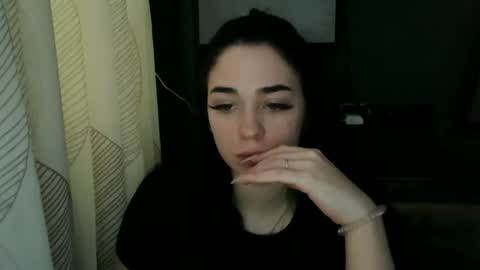 elizabeth_xi online show from 10/13/25, 11:32