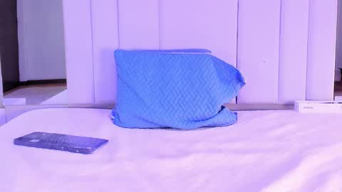    online show from 10/24/25, 06:32