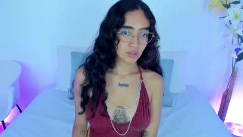 Elizabeth  online show from 04/21/26, 07:39