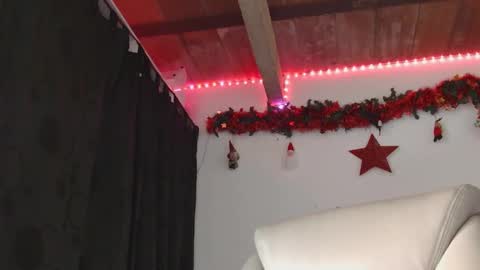 Lizzy online show from 11/24/25, 07:02