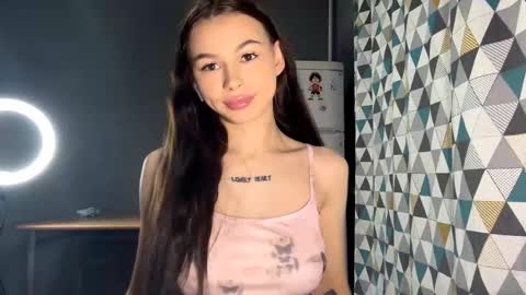 L O V E L Y online show from 10/10/25, 09:25