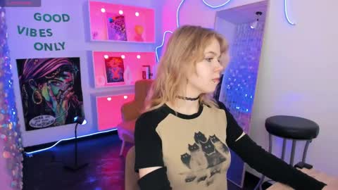 Elizabeth online show from 05/02/26, 05:56
