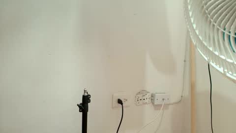 Snapshot of elizabetth_roman chatting on 02/15/26, 09:44 elizabetth_roman online show from 02/15/26, 09:44