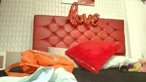 Snapshot of elizabetth_roman chatting on 02/26/26, 08:19 elizabetth_roman online show from 02/26/26, 08:19