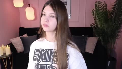 Eliza online show from 12/26/24, 04:36