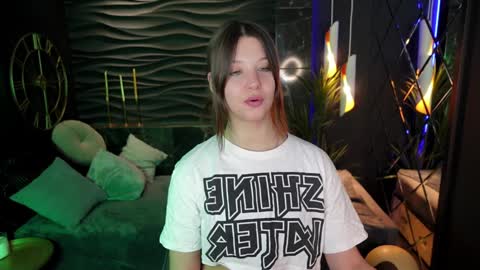 Eliza online show from 01/09/25, 05:11