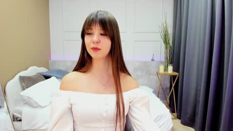 Eliza online show from 02/02/25, 07:35