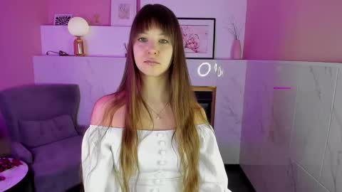 Eliza online show from 02/18/25, 01:33