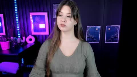 Eliza online show from 12/04/25, 01:20