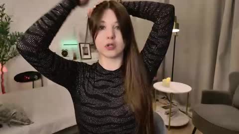 Eliza online show from 04/23/26, 01:24