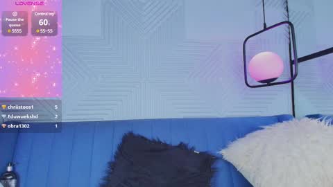 Snapshot of elizbeth_777 chatting on 02/20/25, 01:46 elizbeth_777 online show from 02/20/25, 01:46
