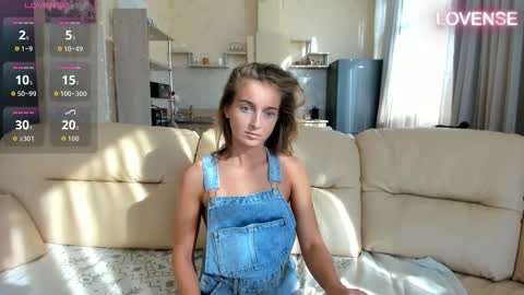 Eliz                               online show from 09/10/25, 01:11