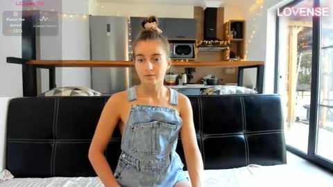 Eliz                               online show from 01/18/26, 07:12