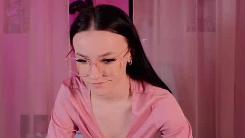 elizzza_ online show from 02/12/25, 06:19