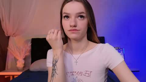 Snapshot of elizzza_ chatting on 06/10/26, 05:18 elizzza_ online show from 06/10/26, 05:18