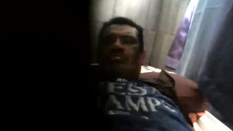 Snapshot of eljim323323 chatting on 05/23/26, 05:28 eljim323323 online show from 05/23/26, 05:28